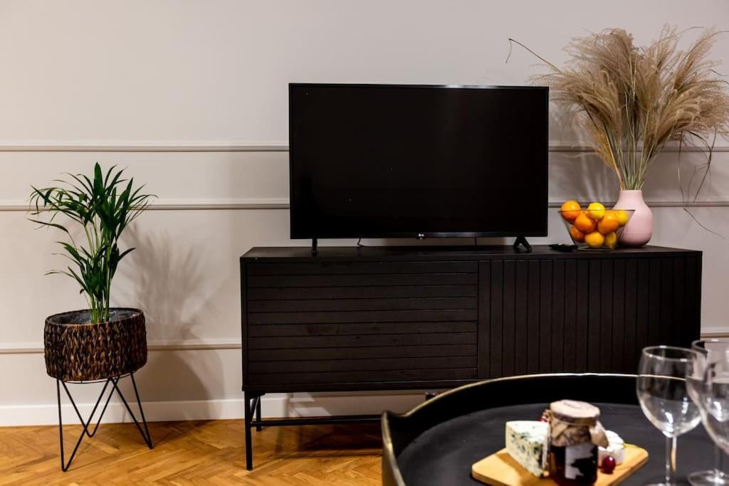 Elegant, Comfortable In The Heart Of Warsaw! Lägenhet Exteriör bild