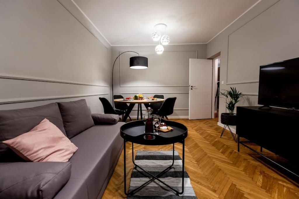 Elegant, Comfortable In The Heart Of Warsaw! Lägenhet Exteriör bild